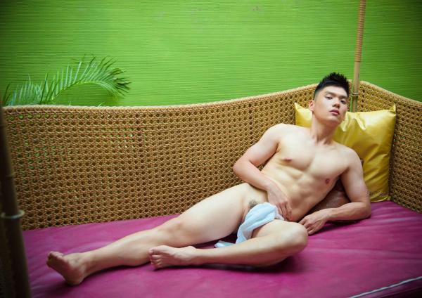 PHOTO-SET-BLUE-MAN-64---A-ZHEN-ONE-YEAR-LATER